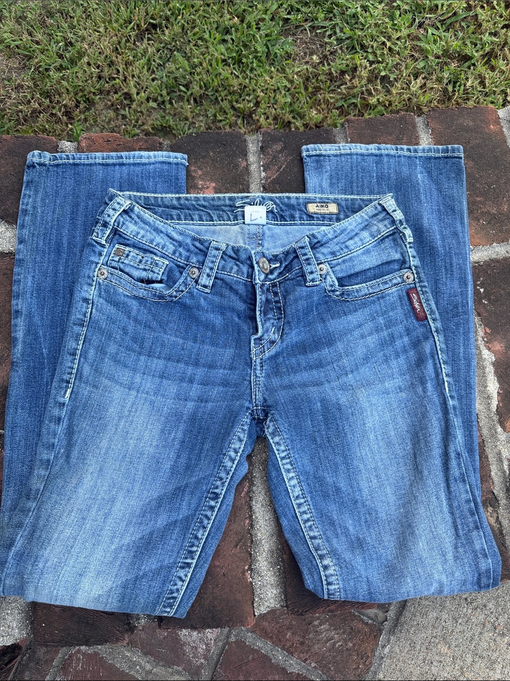 Silver "Aiko" boot cut blue jeans size 29 - Picture 3 of 7